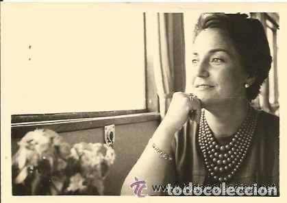 Antique Photography: == B251 - FOTOGRAFIA - GUAPA SE&Ntilde;ORA - 1963
