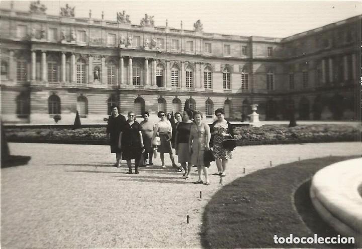 Antique Photography: == B259 - FOTOGRAFIA - GRUPO DE AMIGAS EN UN BONITO PAISAJE