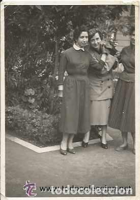 Antique Photography: == B272 - FOTOGRAFIA - AMIGAS EN EL PARQUE