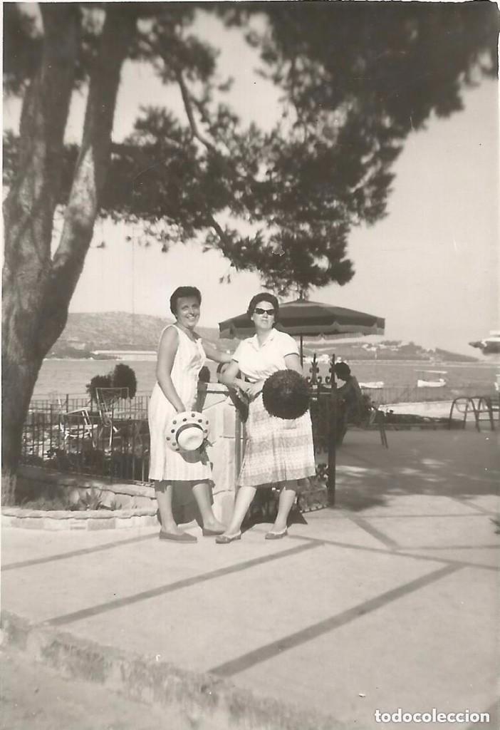 Antique Photography: == B289 - FOTOGRAFIA - DOS AMIGAS