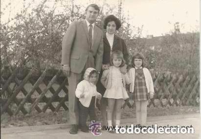 Antique Photography: == B424 - FOTOGRAFIA - PAREJA CON SUS TRES NI&Ntilde;AS