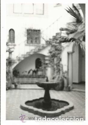 Antique Photography: == B470 - FOTOGRAFIA - PATIO CON FUENTE