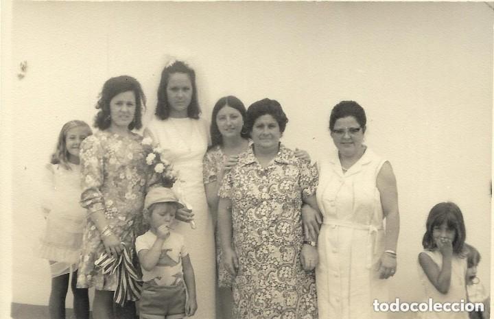 Fotografia antiga: == NA341 - FOTOGRAFIA - NOVIA CON SU FAMILIA