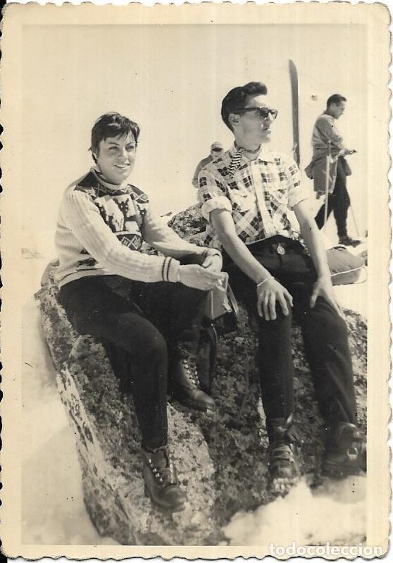 Fotografia antiga: == NA402 - FOTOGRAFIA - DOS AMIGOS
