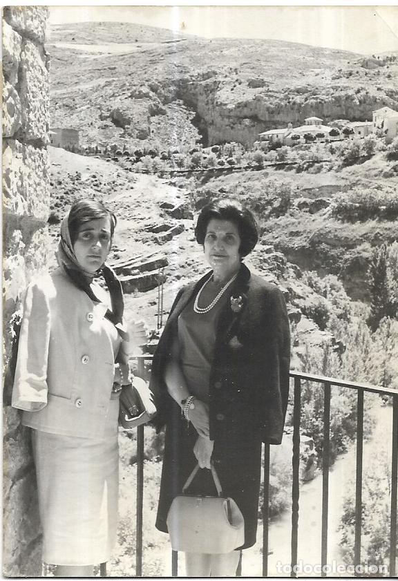 Fotografia antiga: == NA472 - FOTOGRAFIA - DOS AMIGAS EN UN BONITO PAISAJE