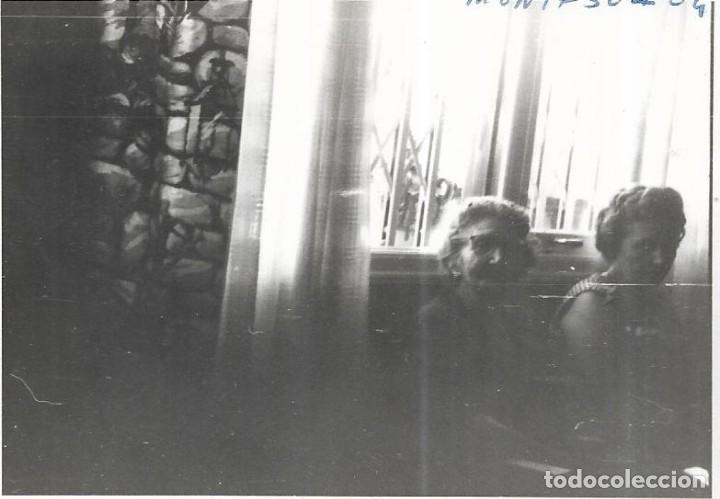 Fotograf&iacute;a antigua: == NA542 - FOTOGRAF&Iacute;A - DOS SE&Ntilde;ORAS SENTADAS