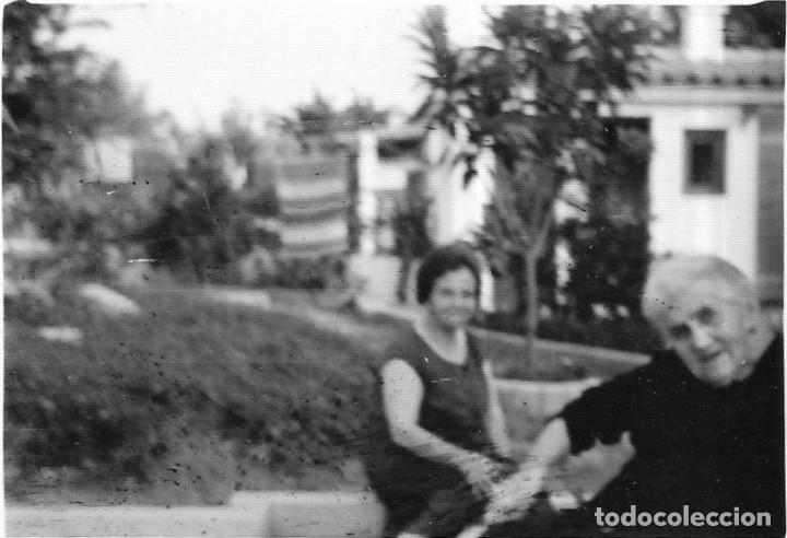 Fotograf&iacute;a antigua: == NA555 - FOTOGRAF&Iacute;A - DOS SE&Ntilde;ORAS SENTADAS