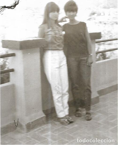 Alte Fotografie: *** NA612 - FOTOGRAF&Iacute;A - DOS BONITAS JOVENES