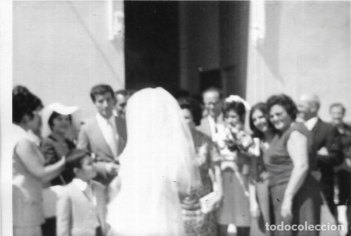 Alte Fotografie: ==NA617 - FOTOGRAF&Iacute;A - UNA BODA - NOVIA DE ESPALDA