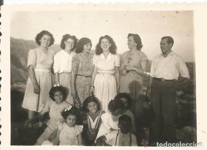 Fotograf&iacute;a antigua: :::: C392 - FOTOGRAFIA - GRUPO DE AMIGOS
