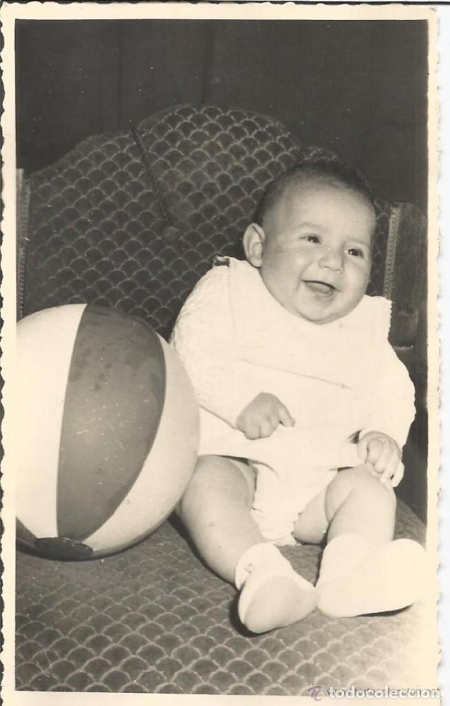 Fotografia antiga: :::: E134 - FOTOGRAFIA - PRECIOSO BEB&Eacute; CON UNA PELOTA