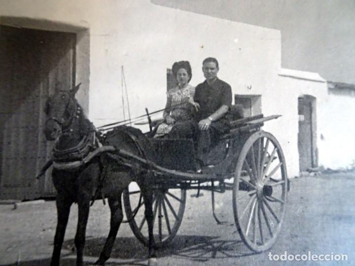 Antique Photography: ANTIGUA FOTOGRAF&Iacute;A PAREJA EN UN CARRO,   VER FOTOS