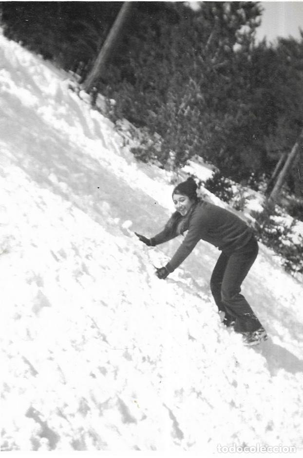 Antique Photography: == A566 - FOTOGRAFIA - JOVEN EN LA NIEVE