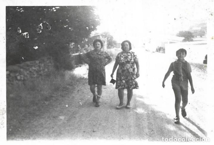Antique Photography: == B235 - FOTOGRAFIA - AMIGAS DE PASEO
