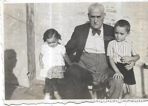 Antique Photography: :::: C533 - FOTOGRAFIA PEQUE&Ntilde;O FORMATO - SE&Ntilde;OR CON DOS NI&Ntilde;ITOS