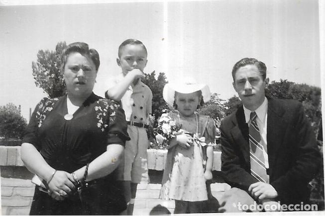 Fotograf&iacute;a antigua: :::: C368 - FOTOGRAFIA - SE&Ntilde;ORA Y JOVEN CON DOS NI&Ntilde;ITOS