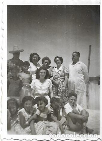 Photographie ancienne: == D122 - FOTOGRAFIA PEQUE&Ntilde;O FORMATO - GRUPO DE AMIGOS
