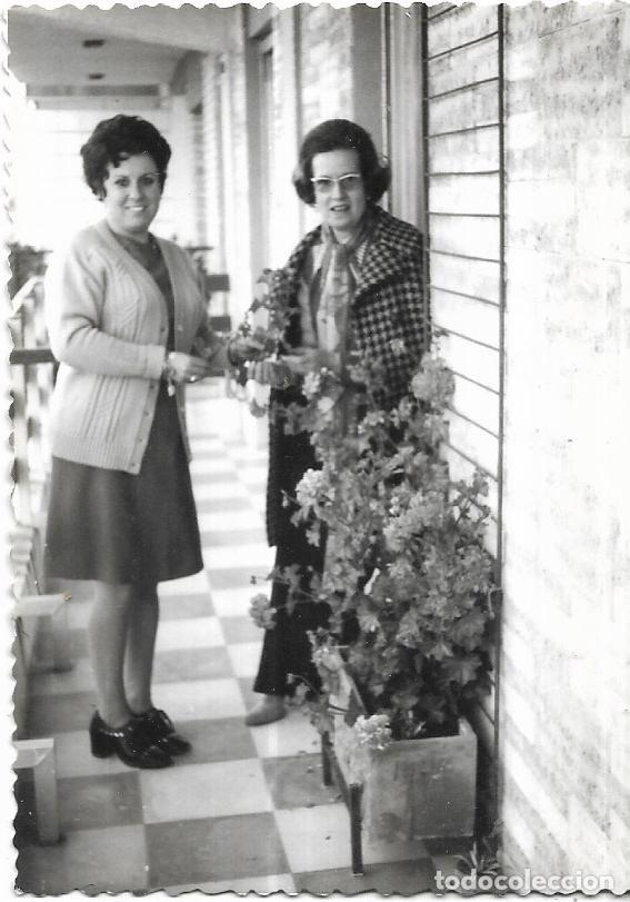 Fotograf&iacute;a antigua: == G483 - FOTOGRAFIA - DOS AMIGAS