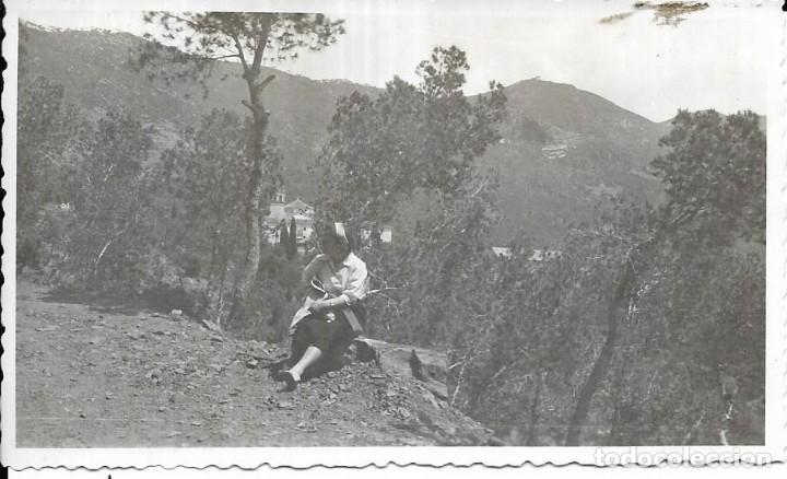 Alte Fotografie: *** CU51 - FOTOGRAFIA - SE&Ntilde;ORA EN EL DESIERTO DE LAS PALMAS - 1956