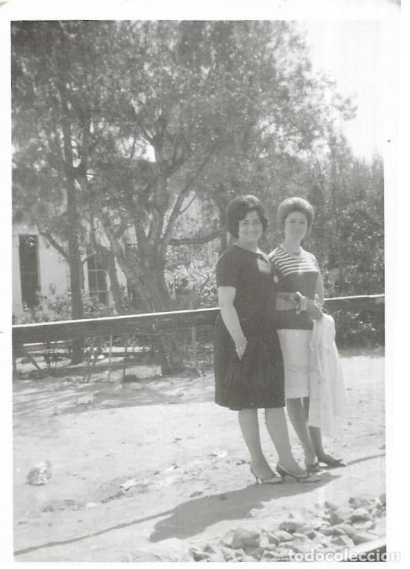 Fotografia antiga: *** CU175 - FOTOGRAFIA - DOS AMIGAS