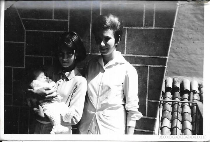 Fotografia antiga: *** CU199 - FOTOGRAFIA - SE&Ntilde;ORA CON UNA JOVENCITA Y UN BEB&Eacute;