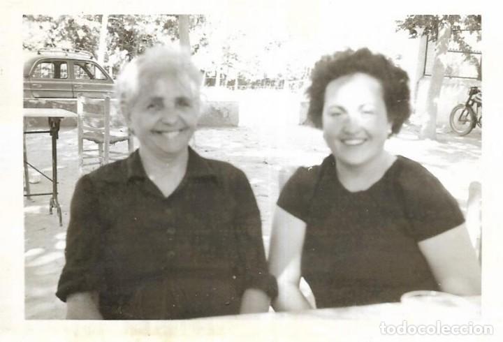 Fotografia antiga: == CU455 - FOTOGRAFIA - DOS SE&Ntilde;ORAS