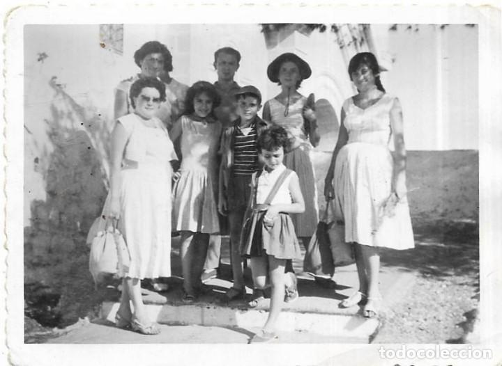 Fotograf&iacute;a antigua: == CU470 - FOTOGRAFIA - GRUPO DE AMIGOS CON SUS NI&Ntilde;OS