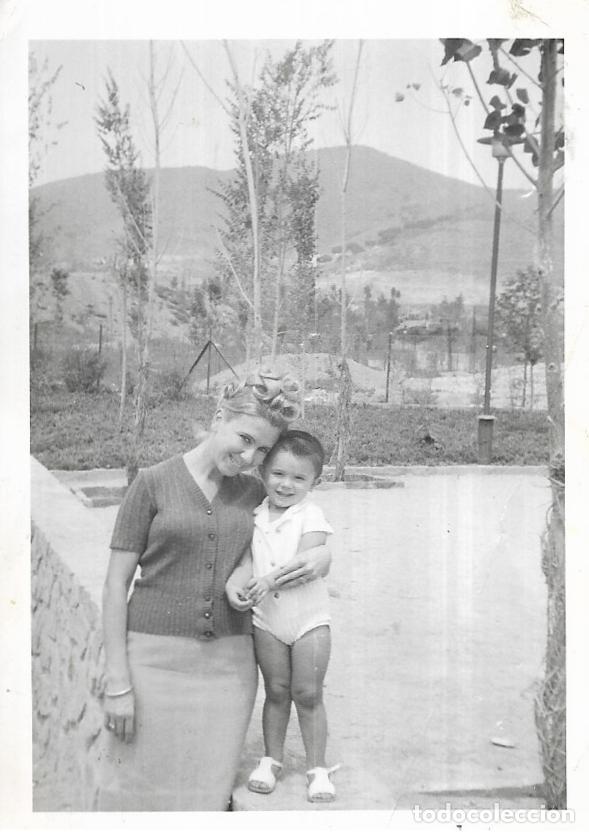 Fotograf&iacute;a antigua: == CU473 - FOTOGRAFIA - SE&Ntilde;ORA CON UN NI&Ntilde;ITO