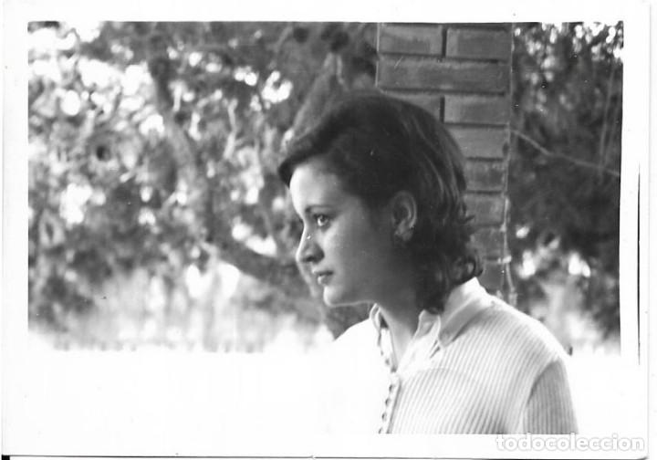 Fotografia antiga: == CU571 - FOTOGRAFIA - BONITA JOVEN 1971