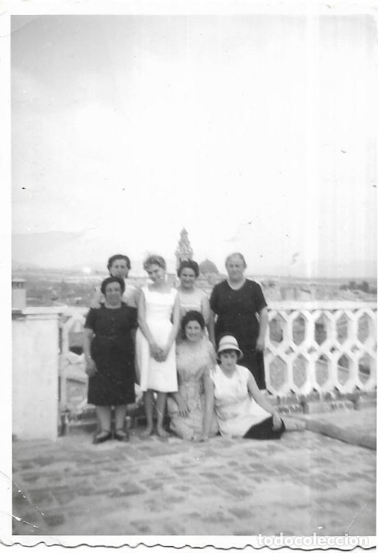 Fotografia antiga: == CU595 - FOTOGRAFIA - GRUPO DE AMIGAS