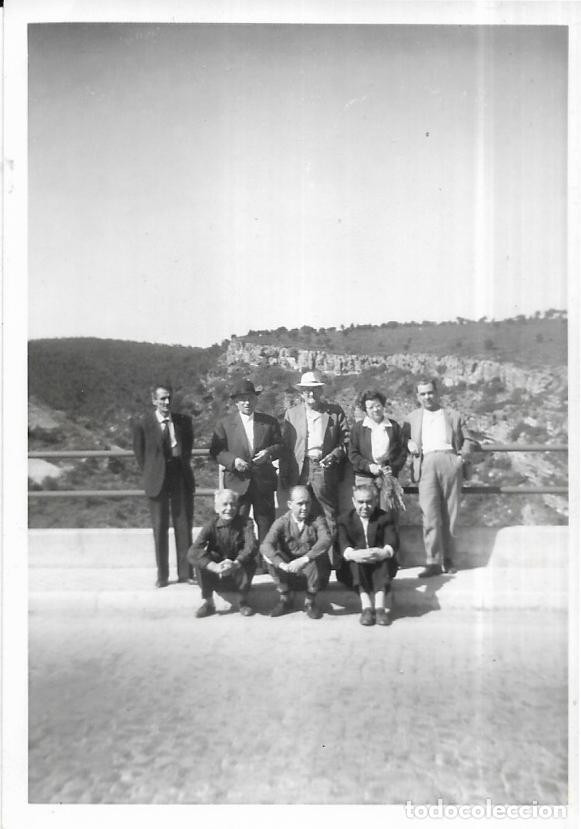 Fotografia antiga: == CU596 - FOTOGRAFIA - GRUPO DE AMIGOS