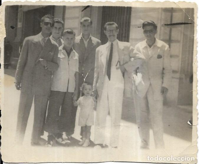 Fotografia antiga: == CU605 - FOTOGRAFIA - GRUPO DE AMIGOS