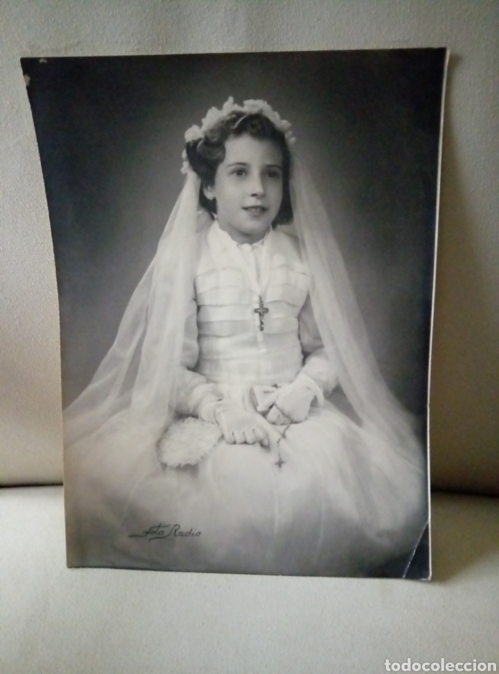 Fotografia antiga: Ni&ntilde;a Comuni&oacute;n Foto Radio