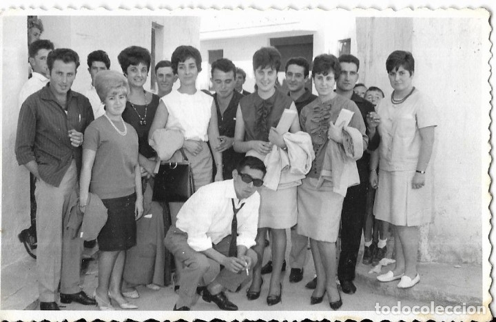 Fotograf&iacute;a antigua: == FA608 - FOTOGRAFIA - GRUPO DE AMIGOS
