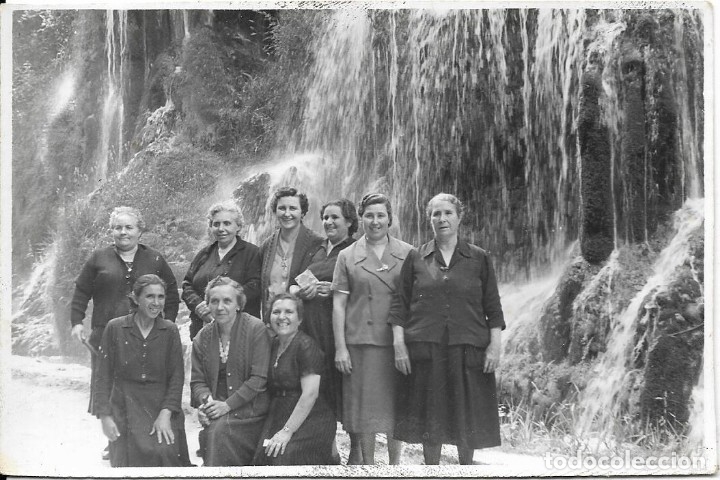 Fotograf&iacute;a antigua: == FA646 - FOTOGRAFIA - GRUPO DE AMIGAS