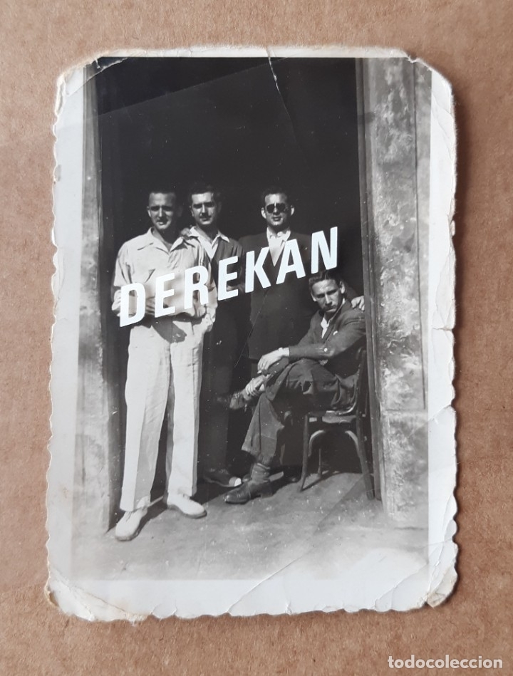 Fotografia antiga: ANTIGUA FOTOGRAF&Iacute;A GRUPO AMIGOS. ASTURIAS. A&Ntilde;OS 40. TROQUELADA.