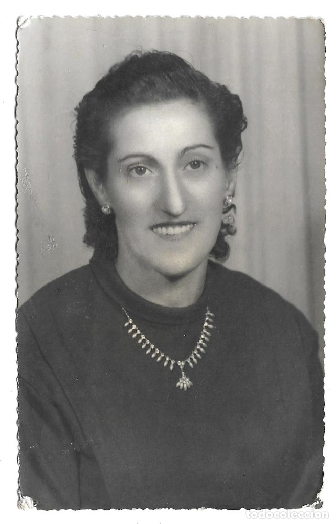 Fotografia antiga: E350- 2 EXTRAORDINARIA FOTOGRAFIA ANTIGUA DE  UNA DAMA - DEDICADA EL  24 - 12 - 1.950