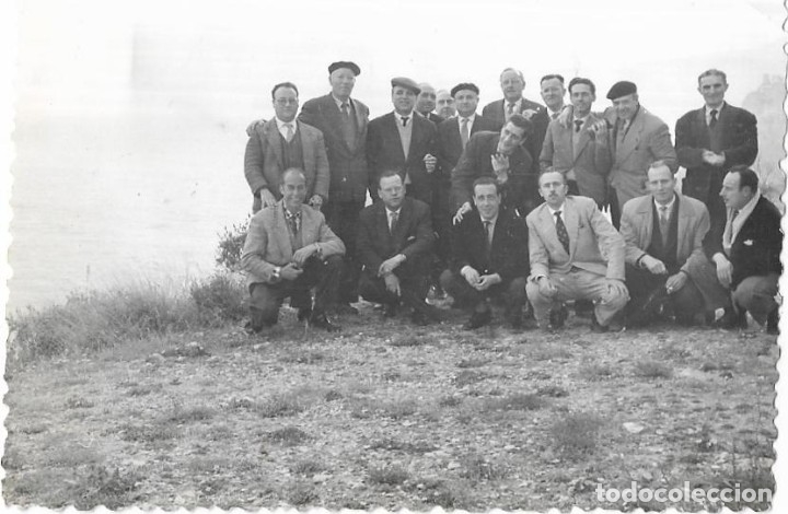 Fotograf&iacute;a antigua: :::: AF487 - FOTOGRAFIA - GRUPO DE AMIGOS