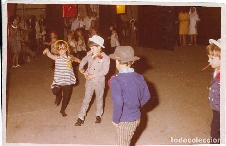 Fotograf&iacute;a antigua: :::: KK291 - FOTOGRAFIA - NI&Ntilde;ITOS BAILANDO - 18 X 12 CM.