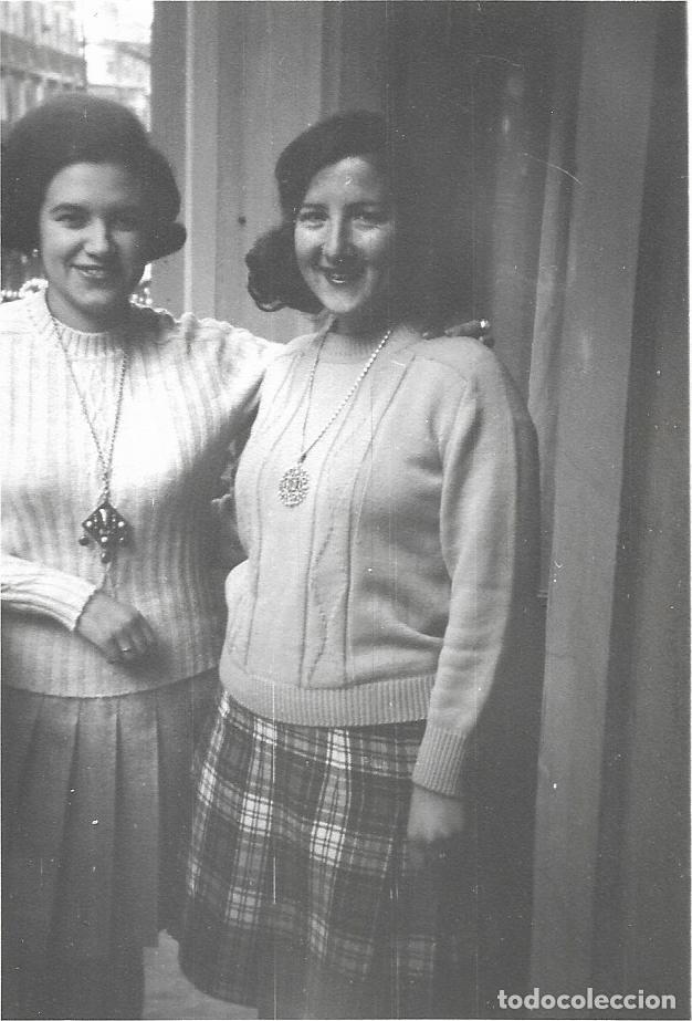 Fotograf&iacute;a antigua: :::: NA72 - FOTOGRAFIA - DOS AMIGAS