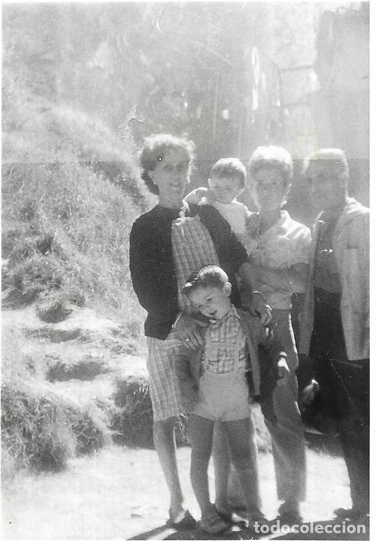 Fotograf&iacute;a antigua: :::: A23 - FOTOGRAFIA - AMIGOS CON SUS NI&Ntilde;OS
