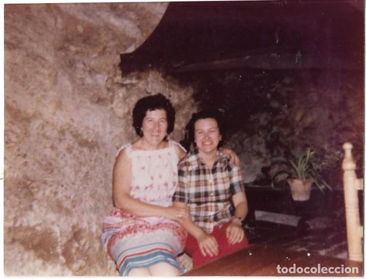 Fotograf&iacute;a antigua: :::: A56 - FOTOGRAFIA - DOS AMIGAS