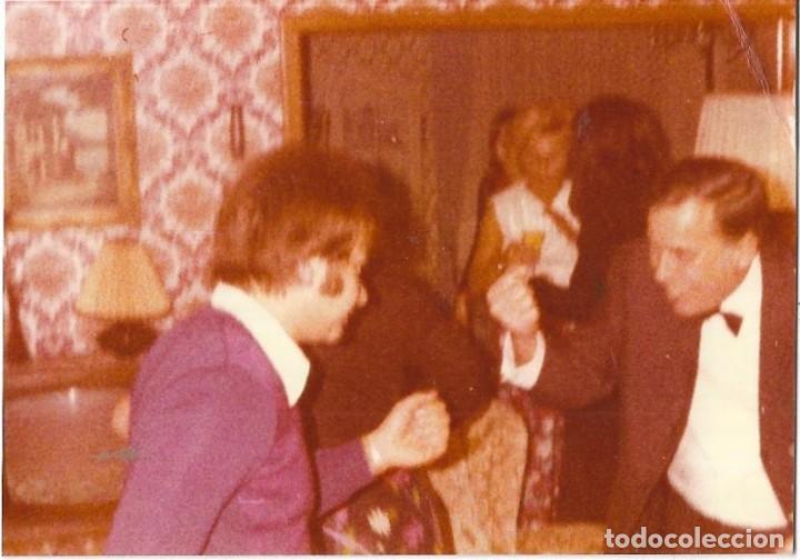 Fotograf&iacute;a antigua: :::: A17 - FOTOGRAFIA - AMIGOS EN UNA FIESTA