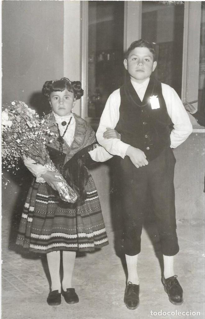 Fotograf&iacute;a antigua: :::: PP464 - FOTOGRAFIA - PAREJITA CON TRAJES REGIONALES