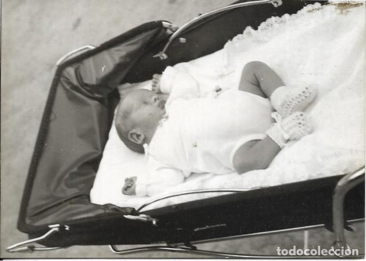 Fotograf&iacute;a antigua: *** HH252 - FOTOGRAFIA - BEBE DURMIENDO EN SU CARRITO