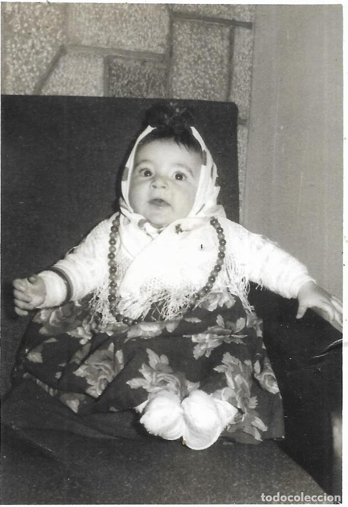 Fotograf&iacute;a antigua: :::: G1647 - FOTOGRAFIA - BEBE VESTIDA CON TRAJE REGIONAL
