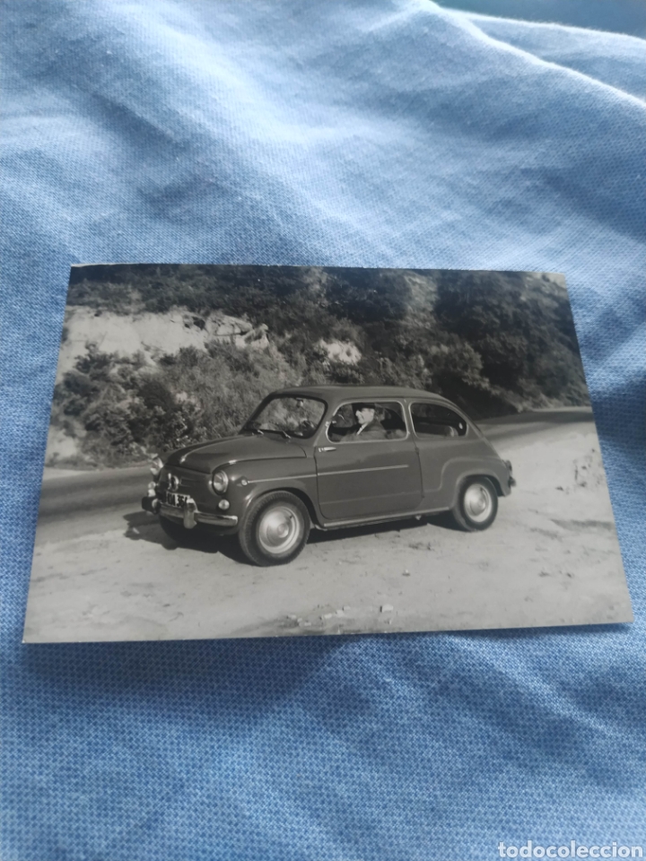 Fotograf&iacute;a antigua: Foto fotografia instantanea Seat 600 seiscientos