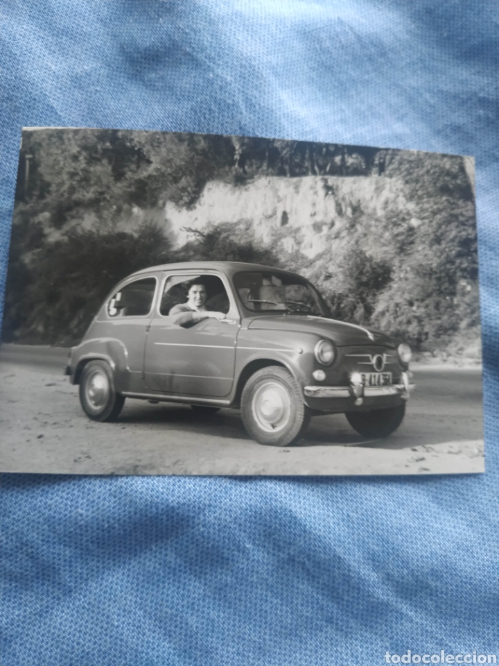 Fotograf&iacute;a antigua: Foto fotografia instantanea Seat 600 seiscientos
