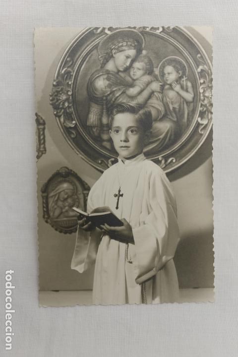 Antique Photography: ANTIGUA FOTOGRAFIA DE NI&Ntilde;O DE COMUNION CON ROSETON DETRAS, FOTO ESTUDIO VICENS, ALCOY, A&Ntilde;O 61
