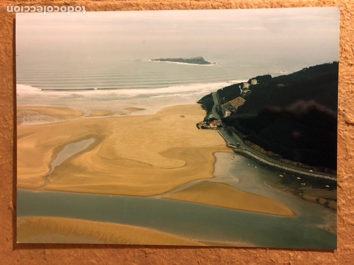 Fotograf&iacute;a antigua: PLAYA LAIDA (URDAIBAI). FOTOGRAF&Iacute;A A&Eacute;REA DEL A&Ntilde;O 2000. IZARO.